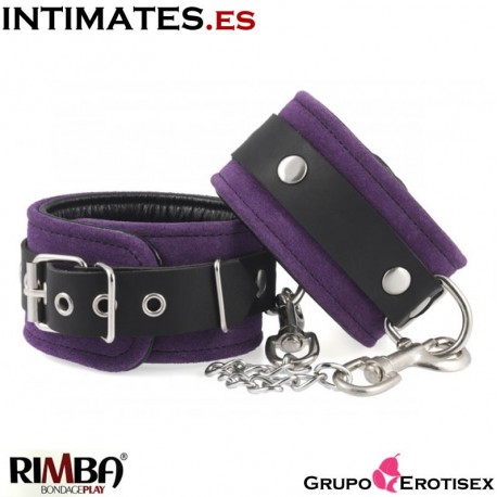 Esposas de manos con mosquetones de Rimba, que puedes adquirir en intimates.es "Tu Personal Shopper Erótico Online"