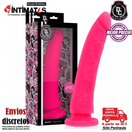 Consolador de silicona médica con 230mm · Delta Club, que puedes adquirir en intimates.es "Tu Personal Shopper Erótico"