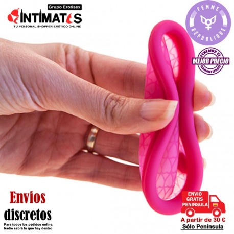 Menstrual Cup Size S · Copa menstrual en forma de disco · Femme République , que puedes adquirir en intimates.es "Tu Personal Shopper Erótico"