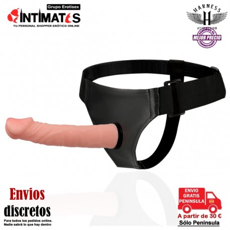 Melvin · Arnés con pene realístico 190mm · Harness Attraction, que puedes adquirir en intimates.es "Tu Personal Shopper Erótico"